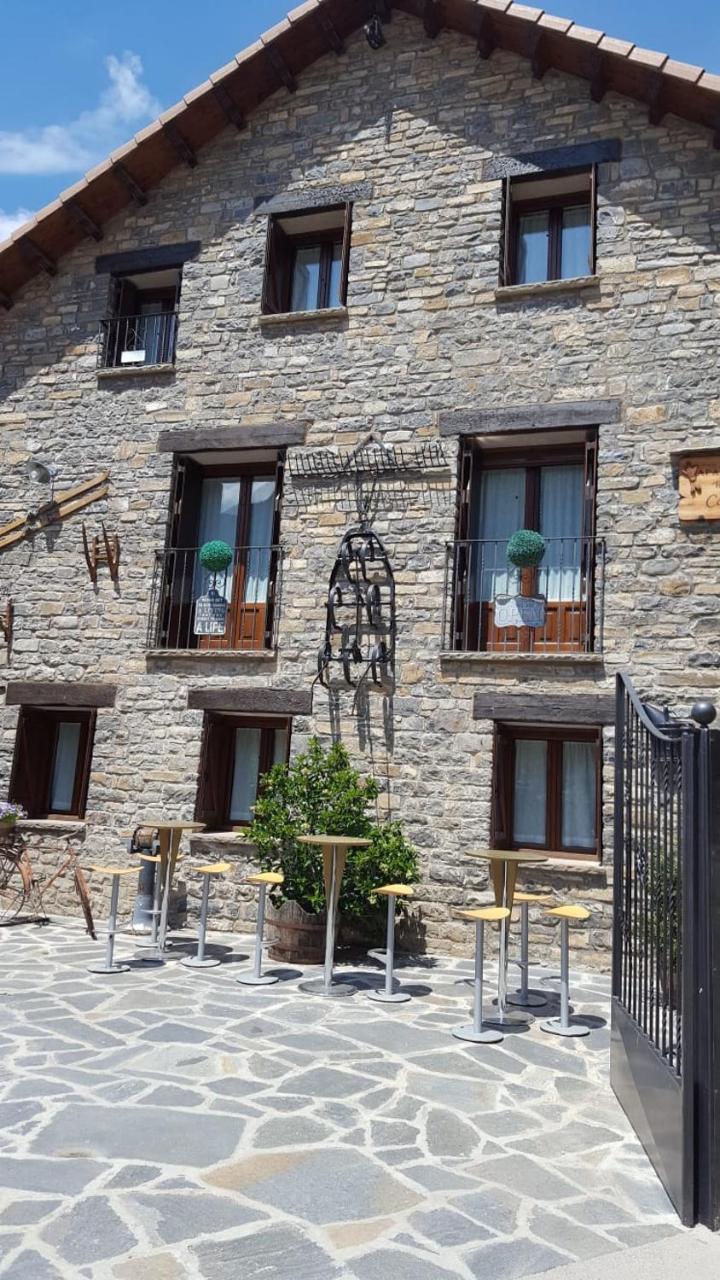 Apartamentos Cañardo Autural Oros Alto Exterior foto